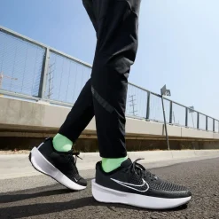 Running|Sneaker|nike Interact Run in Übergrößen Schwarz