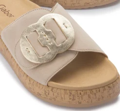 Sandalen|Pantoletten|Gabor Pantolette in Übergrößen Beige